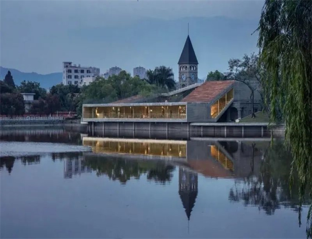 红河会议旅游；红河研学旅行；来蒙自西南联大先锋书店，追寻“南湖诗社”大师们的精神