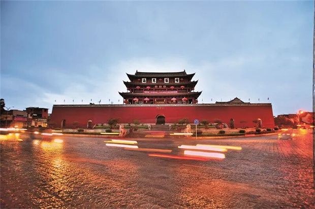 红河旅游：红河之“特”：区位优 生态美 资源丰 前景广